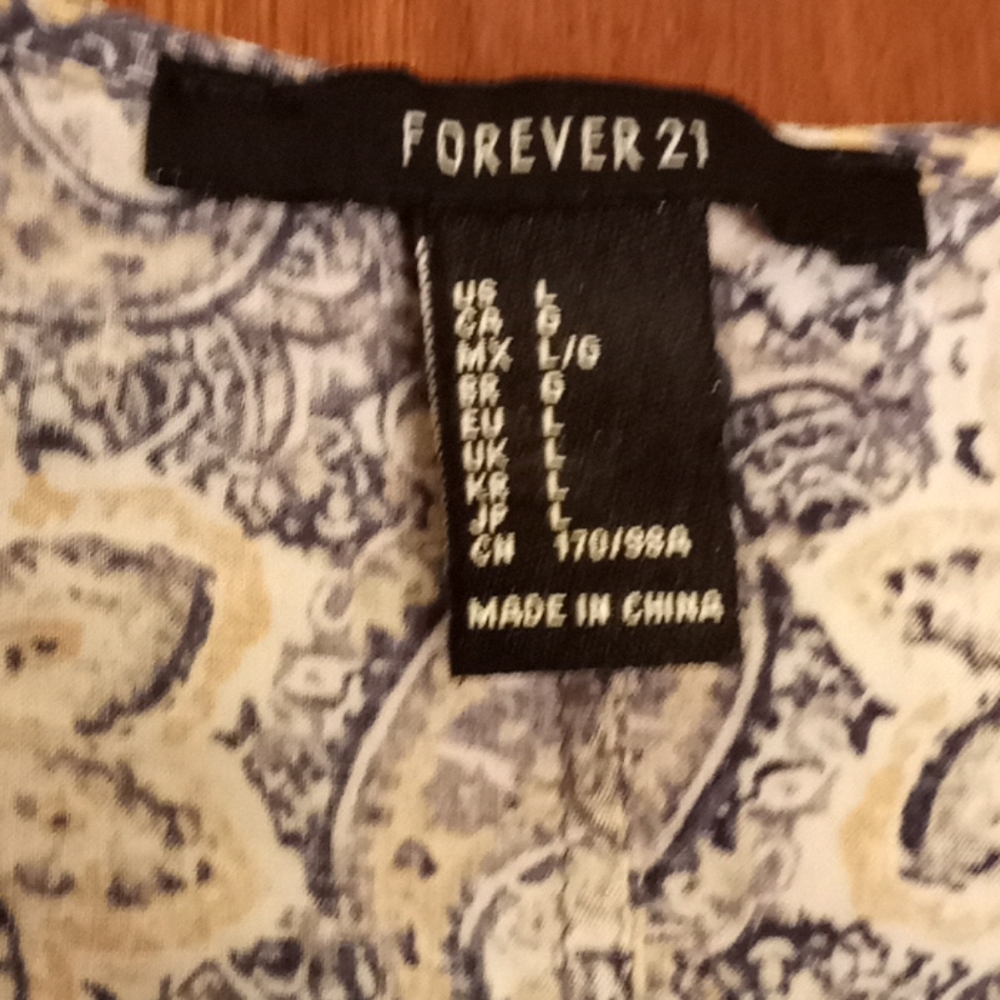 Forever 21 Blouse Size L - Picture 4 of 4